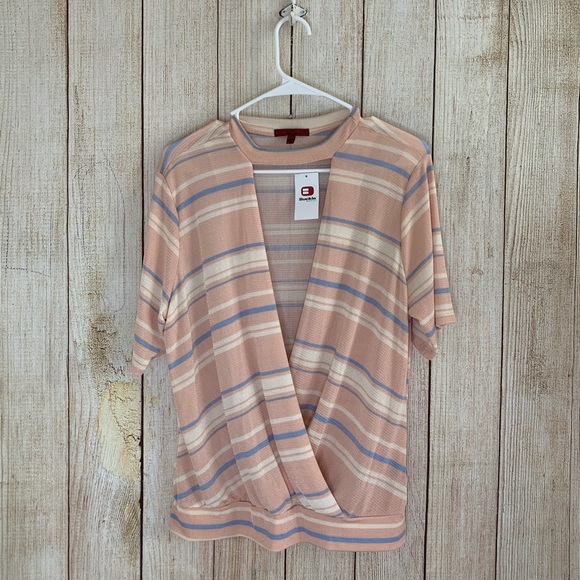 Buckle | BKE | Mock Neck Surplice Top - Picture 4 of 6